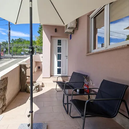 Duema By Interhome Apartmán *